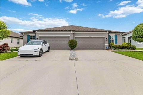 House in Sarasota, Florida 2 bedrooms, 150.41 sq.m. № 2106772 - photo 2
