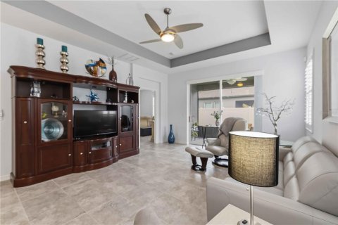 House in Sarasota, Florida 2 bedrooms, 150.41 sq.m. № 2106772 - photo 9
