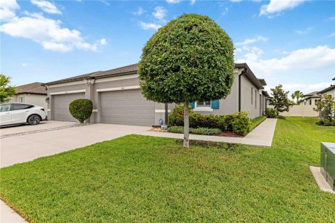 House in Sarasota, Florida 2 bedrooms, 150.41 sq.m. № 2106772 - photo 4