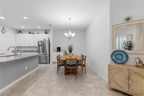 House in Sarasota, Florida 2 bedrooms, 150.41 sq.m. № 2106772 - photo 15