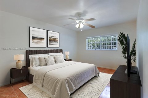 Casa en venta en Plantation, Florida, 4 dormitorios, 195.19 m2 № 1963482 - foto 11