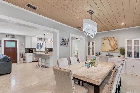 Купить виллу или дом в Анна-Мария, Флорида 7 комнат, 132.01м2, № 2117724 - фото 23