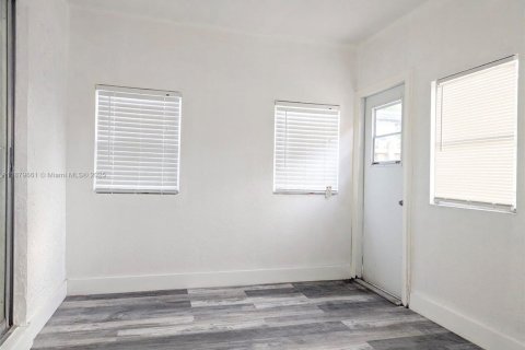 House in Pembroke Pines, Florida 4 bedrooms, 203.92 sq.m. № 1921141 - photo 15