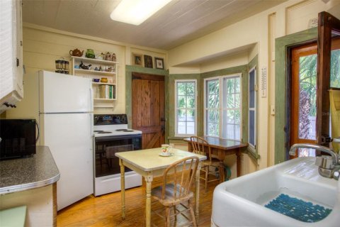 Casa en alquiler en Saint Pete Beach, Florida, 2 dormitorios, 139.35 m2 № 251618 - foto 5