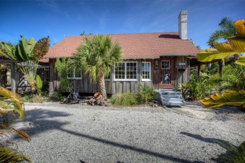 Casa en alquiler en Saint Pete Beach, Florida, 2 dormitorios, 139.35 m2 № 251618 - foto 1