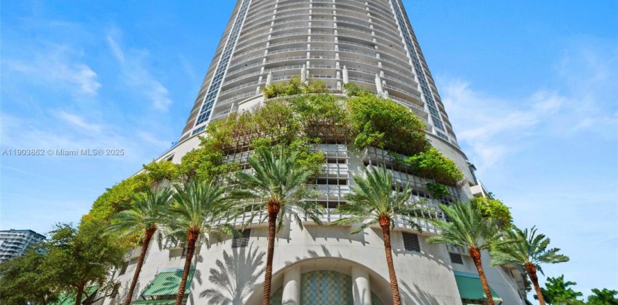 Condo in Miami, Florida, 1 bedroom  № 1957326