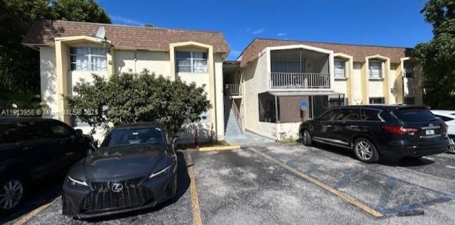 Condo à Miami, Floride, 3 chambres № 1969009