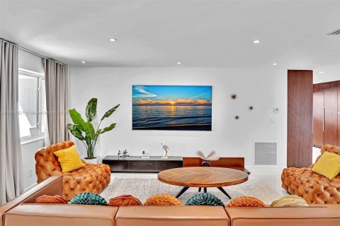 Villa ou maison à vendre à Hollywood, Floride: 3 chambres, 162.39 m2 № 1959357 - photo 4