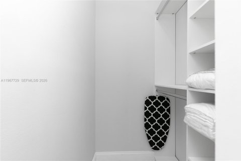 Immobilier commercial à vendre à Miami, Floride № 2029744 - photo 15