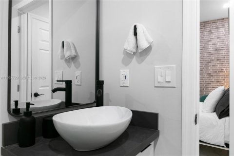 Immobilier commercial à vendre à Miami, Floride № 2029744 - photo 25