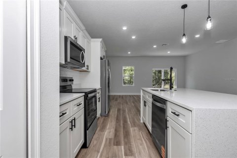 House in Dunnellon, Florida 4 bedrooms, 170.29 sq.m. № 1919119 - photo 17