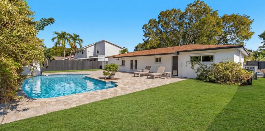 Villa ou maison à Cooper City, Floride 4 chambres, 144.37 m2 № 2439183
