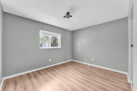 Villa ou maison à vendre à Cooper City, Floride: 4 chambres, 144.37 m2 № 2439183 - photo 21