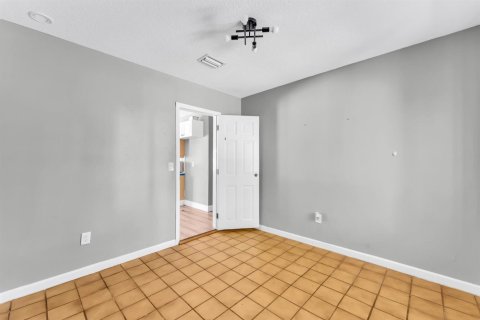 Villa ou maison à vendre à Cooper City, Floride: 4 chambres, 144.37 m2 № 2439183 - photo 19
