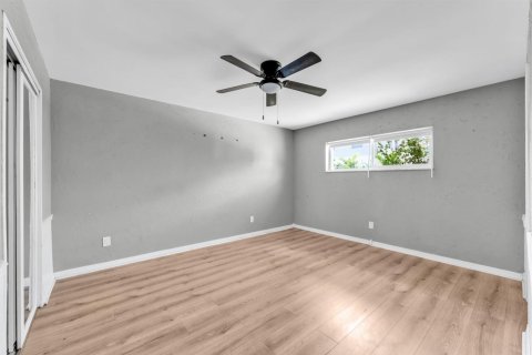 Villa ou maison à vendre à Cooper City, Floride: 4 chambres, 144.37 m2 № 2439183 - photo 12