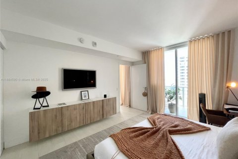 Condominio en venta en Miami, Florida, 1 dormitorio, 64.66 m2 № 2090744 - foto 7