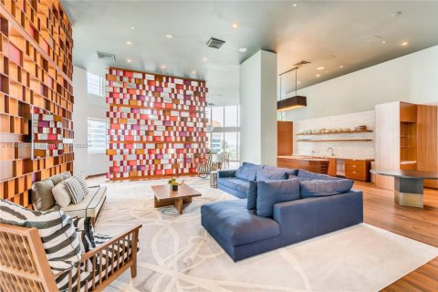 Condominio en venta en Miami, Florida, 1 dormitorio, 64.66 m2 № 2090744 - foto 18
