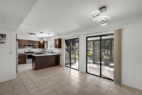 Touwnhouse à vendre à Port St. Lucie, Floride: 3 chambres, 144.09 m2 № 2033711 - photo 4