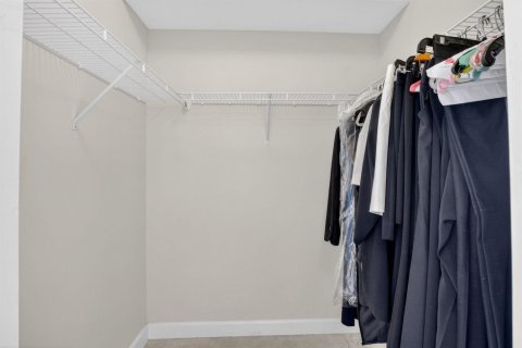 Condo in Hollywood, Florida, 3 bedrooms № 2253049 - photo 21