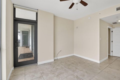 Condo in Hollywood, Florida, 3 bedrooms № 2253049 - photo 27