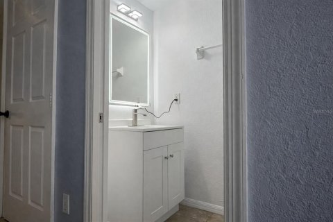 Touwnhouse à vendre à Orlando, Floride: 2 chambres, 97.83 m2 № 2096546 - photo 7