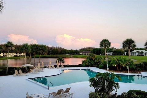 Condo in Wesley Chapel, Florida, 2 bedrooms  № 2122754 - photo 5
