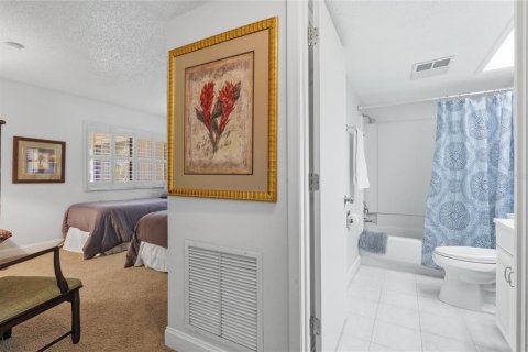 Condo in Wesley Chapel, Florida, 2 bedrooms  № 2122754 - photo 23