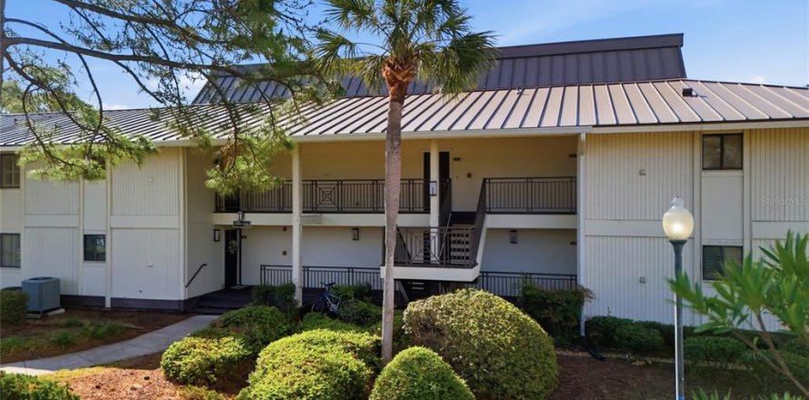 Condo in Wesley Chapel, Florida, 2 bedrooms  № 2122754