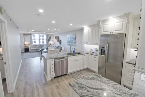 Condominio en alquiler en Sarasota, Florida, 2 dormitorios, 126.44 m2 № 2299016 - foto 17