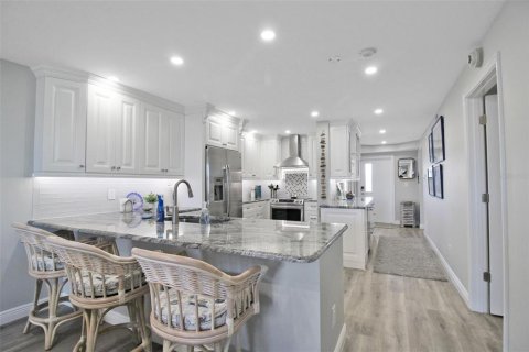 Condominio en alquiler en Sarasota, Florida, 2 dormitorios, 126.44 m2 № 2299016 - foto 24