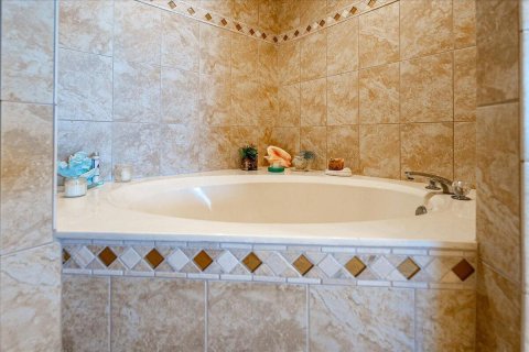 Copropriété à vendre à Jensen Beach, Floride: 2 chambres, 131.09 m2 № 2411168 - photo 23