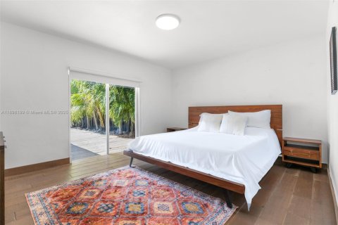 Снять в аренду виллу или дом в Майами-Бич, Флорида 3 спальни, 267м2, № 1948894 - фото 22