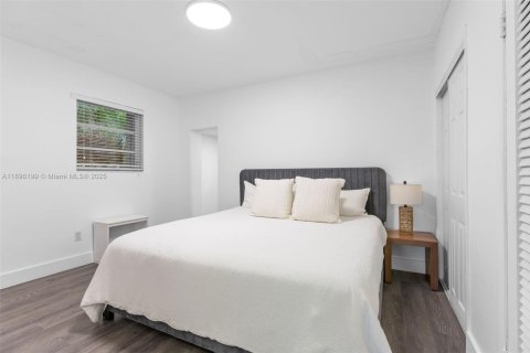 Снять в аренду виллу или дом в Майами-Бич, Флорида 3 спальни, 267м2, № 1948894 - фото 21