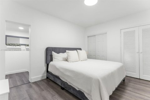 Снять в аренду виллу или дом в Майами-Бич, Флорида 3 спальни, 267м2, № 1948894 - фото 19