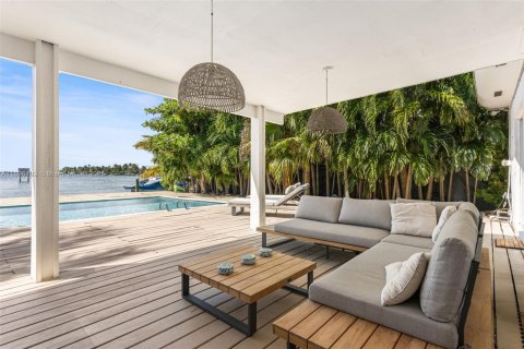 Снять в аренду виллу или дом в Майами-Бич, Флорида 3 спальни, 267м2, № 1948894 - фото 28