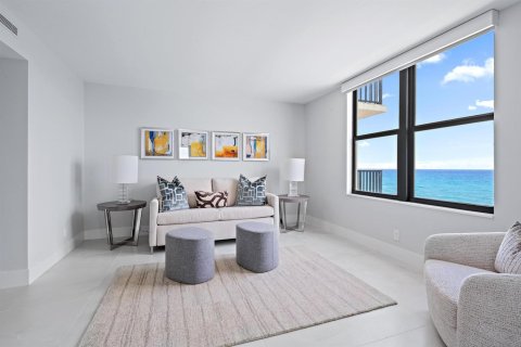 Condo in Palm Beach, Florida, 2 bedrooms  № 2246703 - photo 8