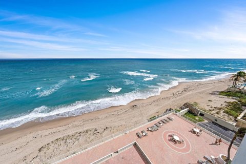 Condo in Palm Beach, Florida, 2 bedrooms  № 2246703 - photo 16