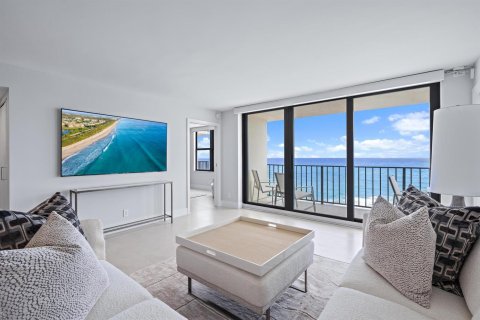 Condo in Palm Beach, Florida, 2 bedrooms  № 2246703 - photo 2