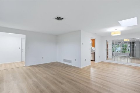 Casa en alquiler en Venice, Florida, 3 dormitorios, 168.43 m2 № 2267294 - foto 6