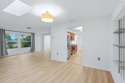 Casa en alquiler en Venice, Florida, 3 dormitorios, 168.43 m2 № 2267294 - foto 9