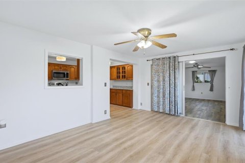 Casa en alquiler en Venice, Florida, 3 dormitorios, 168.43 m2 № 2267294 - foto 10