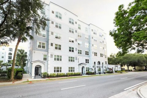 Condominio en alquiler en Orlando, Florida, 1 dormitorio, 69.12 m2 № 1869812 - foto 1