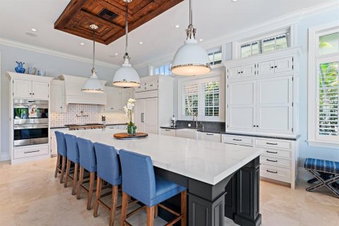 House in Jupiter, Florida 9 bedrooms, 822.84 sq.m. № 2175552 - photo 11