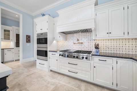 House in Jupiter, Florida 9 bedrooms, 822.84 sq.m. № 2175552 - photo 9