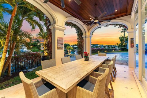 House in Jupiter, Florida 9 bedrooms, 822.84 sq.m. № 2175552 - photo 30