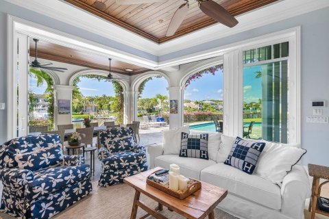 House in Jupiter, Florida 9 bedrooms, 822.84 sq.m. № 2175552 - photo 16