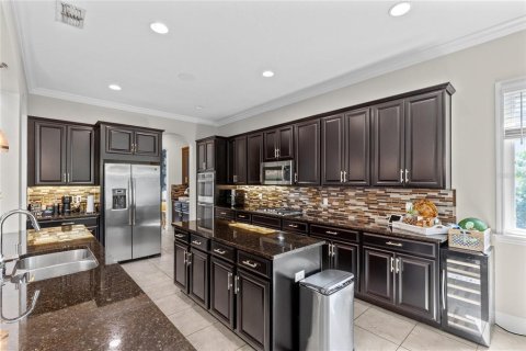 Casa en alquiler en Orlando, Florida, 5 dormitorios, 366.87 m2 № 2280052 - foto 8