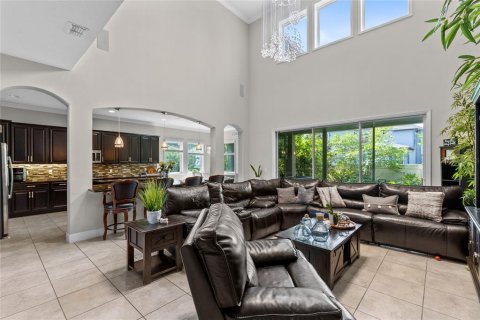 Casa en alquiler en Orlando, Florida, 5 dormitorios, 366.87 m2 № 2280052 - foto 6