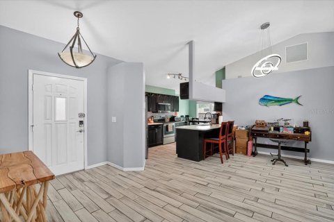 Villa ou maison à vendre à Sarasota, Floride: 3 chambres, 141.58 m2 № 2420330 - photo 16