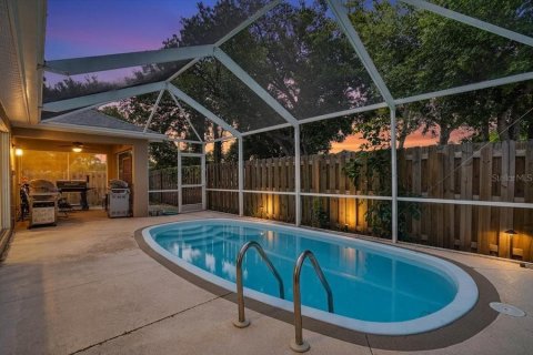 Villa ou maison à vendre à Sarasota, Floride: 3 chambres, 141.58 m2 № 2420330 - photo 2